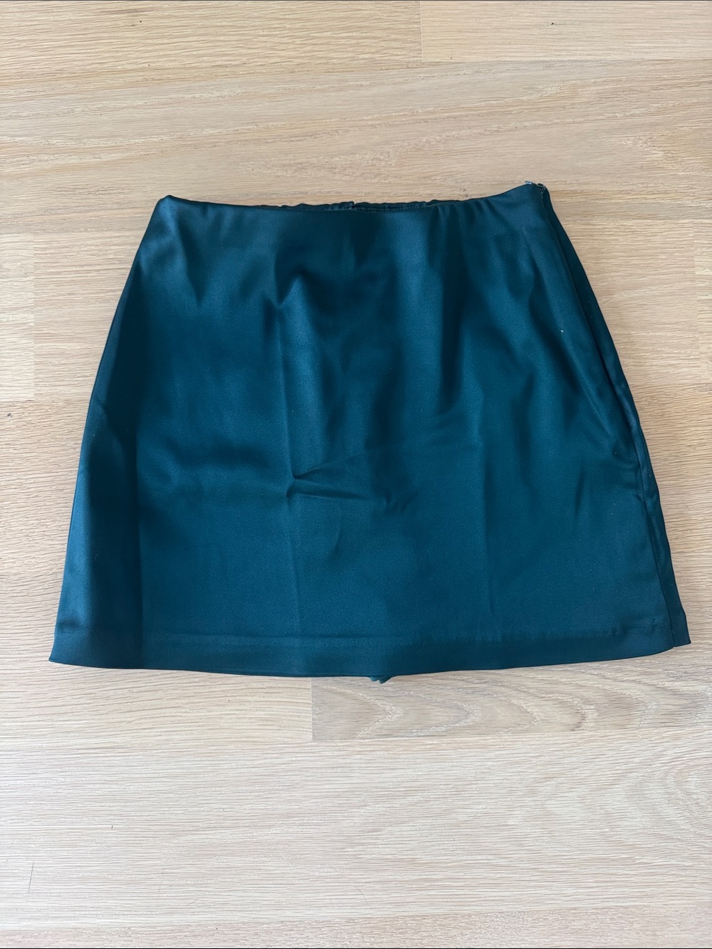 Abercrombie & Fitch emerald Green Mini skort